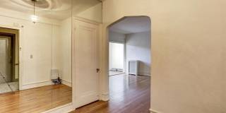4701 CONNECTICUT Avenue NW Gallery 4