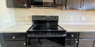 Pool Home in Victoria Meadows Gallery 10