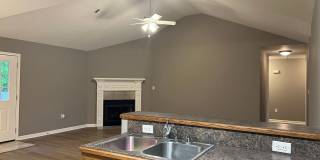 504 Hawthorne, Benton AR 72015 - Nice 4br 2ba with fenced back yard off Gattin Rd. Gallery 9