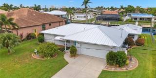 5240 SW 2nd Place Gallery 37