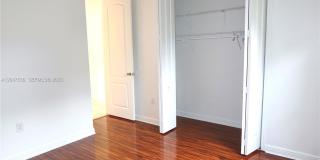 3488 Northeast 1st Street Gallery 17