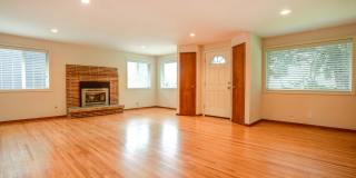 Beautiful 4 bedroom plus office home in Ballard Gallery 29
