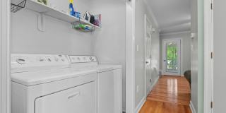 Charming 2-bedroom, 2.5-bathroom Townhouse Located in the Heart of Raleigh, NC Gallery 13