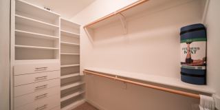 2681 E HAMPTON Lane Gallery 39