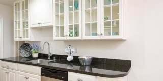 922 16th Street Gallery 6