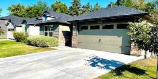 Private, Single Level, 3 bedroom 2 bath NW Boise Home Gallery 3