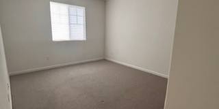 Welcome home to this beautiful Murrieta Town Home! Gallery 39