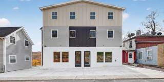 99 Main Street unit: 2B Gallery 1