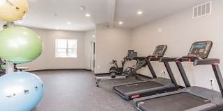 Beacon Pointe Apartments & Townhomes Gallery 26