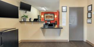 Bakersfield - California Avenue Gallery 7