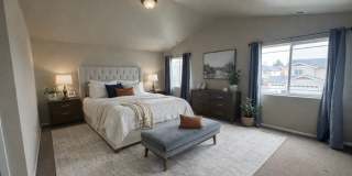 Modern Comfort Meets Convenience – A/C, New Appliances & Spacious Living Near JBLM Gallery 9