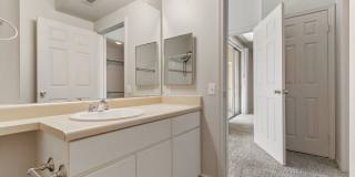 Cozy 3 Bed Littleton Condo Gallery 16