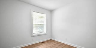 Pet Friendly Three Bedroom! Gallery 14