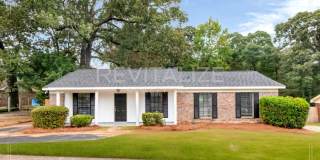 Beautifully Updated 4BR/2BA in West Mobile – Spacious, Stylish & Move-In Ready! Beautifully Updated 4BR/2BA in West Mobile – Spacious, Stylish & Move-In Ready! Gallery 1