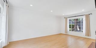 2313 N Baker Gallery 16