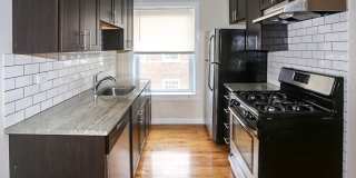 5208-14 N. Damen / 2000-10 W. Foster Gallery 16