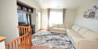 7429 Thomas Gallery 3