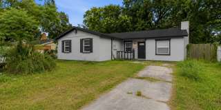 4811 East Clifton Street Gallery 1
