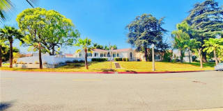 207 S El Molino Gallery 1