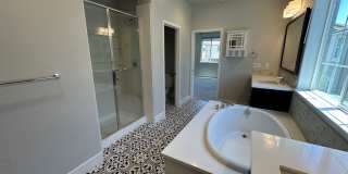Stunning 4 Bedroom, 3 Bath Mountain House Home Gallery 23