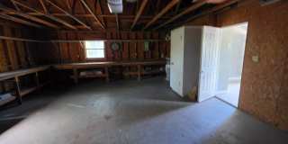 Studio garage apartment Gallery 16