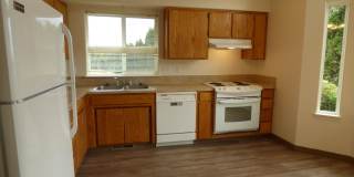 Rent Special: 1/2 Off August's Rent!! 3 bed 2 bath House in South Salem! Gallery 8
