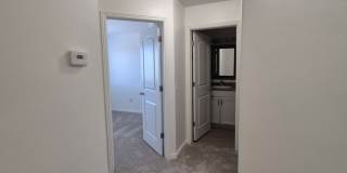 Remodeled 3 Bed / 2.5 Bath Townhome in Great Location Gallery 28