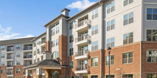 Overture Cary 55+ Active Adult Apartment Homes Gallery 30