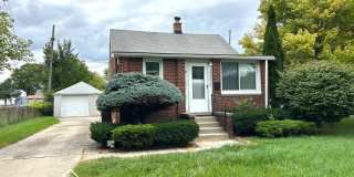 Beautiful 2 Bedroom 1 Bathroom now available for rent! Gallery 1