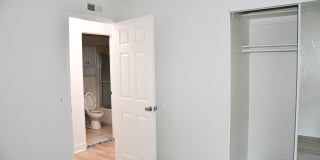 1271 Mosswood Gallery 16