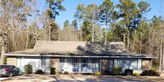 2355 Oak Street Gallery 1