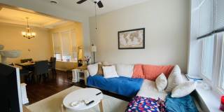 2246 W Armitage Gallery 7