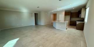 2926 North Coronado Drive Gallery 2