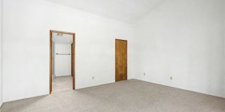 214 Topaz Street Gallery 1
