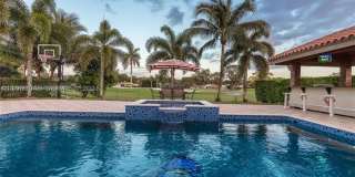 19701 W Oakmont Dr Gallery 8