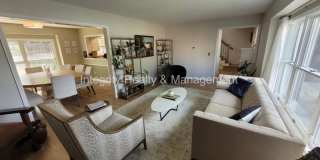 4 Bed/3.5 Bath, 3306 Sqft - 10074 E Lake Dr. Gallery 9