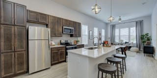 Pullman Pointe Gallery 27