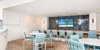 151 N Seabreeze Gallery 49
