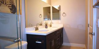 1928 Ballard Bay Place Gallery 18