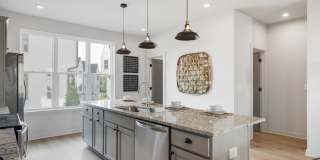 Gorgeous 3 bedroom end unit townhome with garage Gallery 18