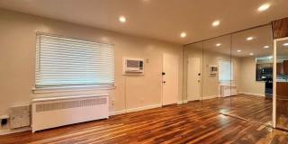 255-06 73rd Avenue Gallery 3