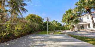 16449 SW 84th Pl Gallery 8