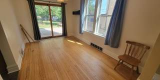AVAILABLE AUGUST - 3 BED 1 BATH Home! Gallery 6