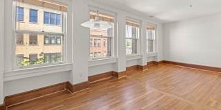 Charming Two-Bedroom Apartment in Downtown Asheville Gallery 7
