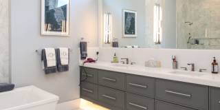 ** YOU WANT LUXURY AT ITS FINEST**ABSOLUTELY STUNNING ENTERTAINMENT 4\5 MOORINGS HOME ** Gallery 15