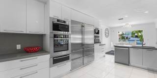 2540 MERCEDES Drive Gallery 29