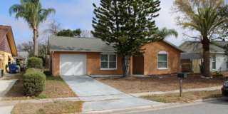 Beautifully Updated 2 bed 2 bath in Seven Springs Gallery 1