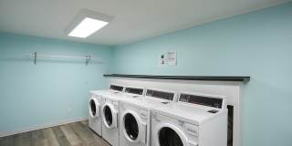 Center Court Apartments Gallery 25