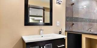 43054 Oxford Court Gallery 20