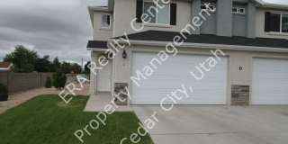 **Move-In Discount** 3 bed -2.5 bath - Newer townhome in the heart of Cedar City! Gallery 1